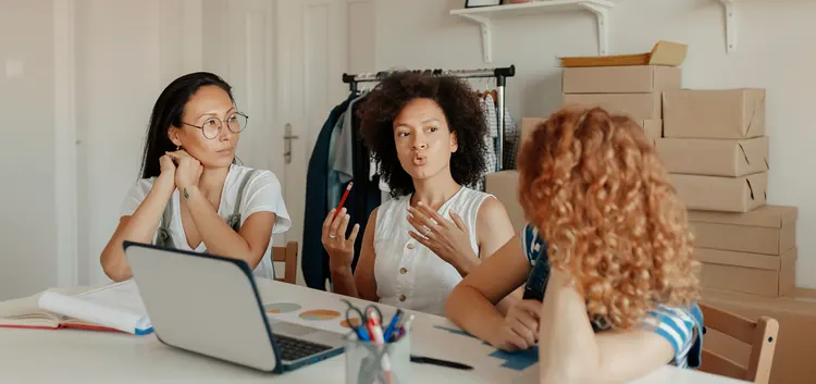 France : malgré les obstacles qui perdurent, 43% des nouveaux chefs d'entreprise sont des femmes